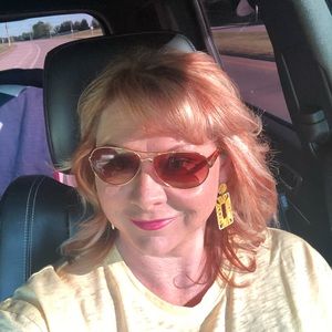 Meet your Posher, Georgetta